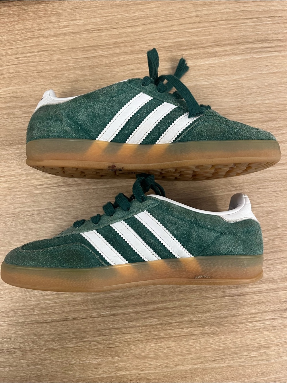 Adidas Gazelle Green Suede Low-Top Sneakers with White Stripes, kids size 4.5